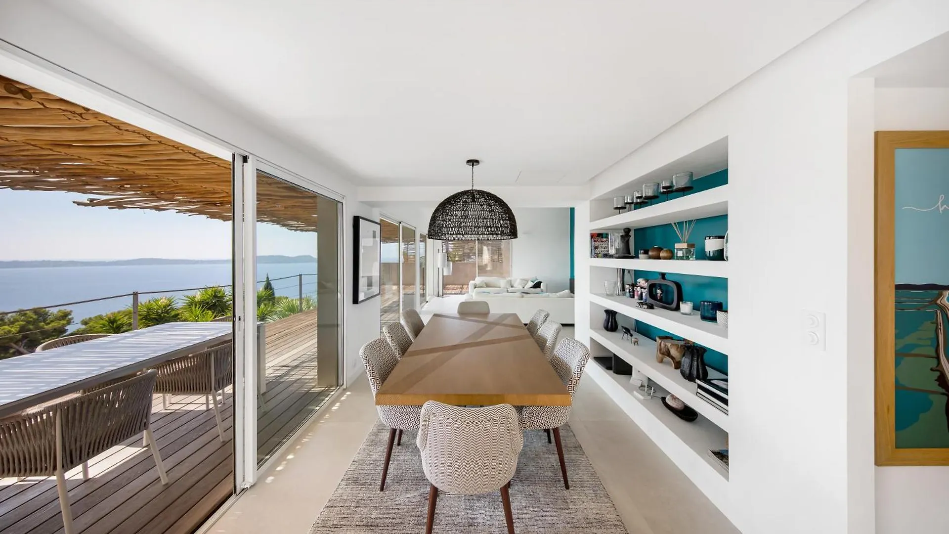 Villa Grand Standing: Renovated Seaside Retreat with Pool Hyeres France